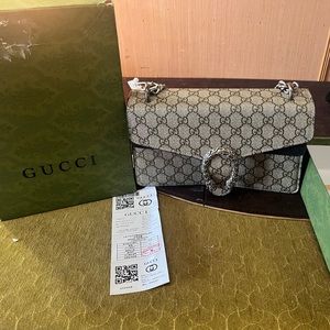 Authentic Gucci Dionysus 10in long X 6 in deep shoulder bag